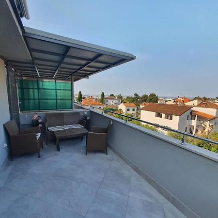 Apartment Sara Umag Ngoại thất bức ảnh