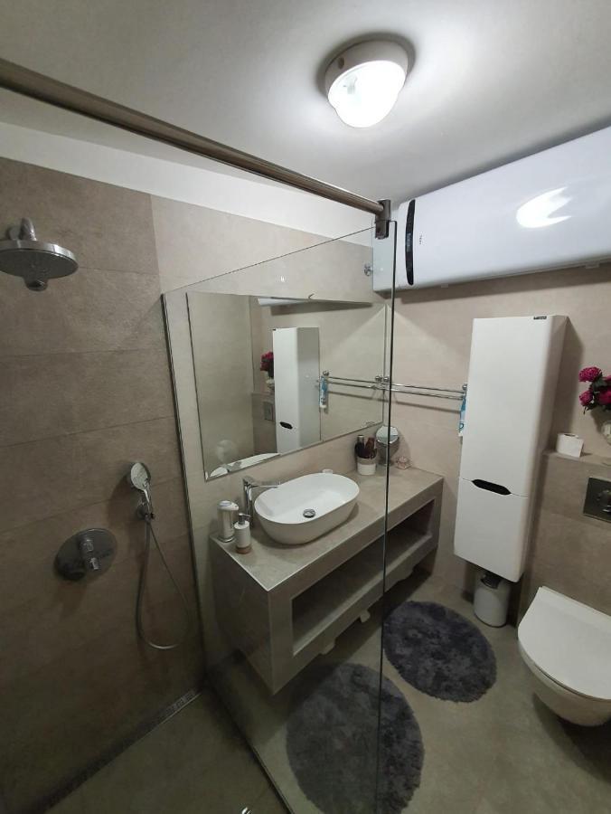 Apartment Sara Umag Ngoại thất bức ảnh