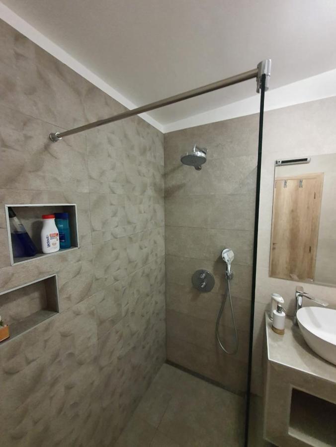 Apartment Sara Umag Ngoại thất bức ảnh