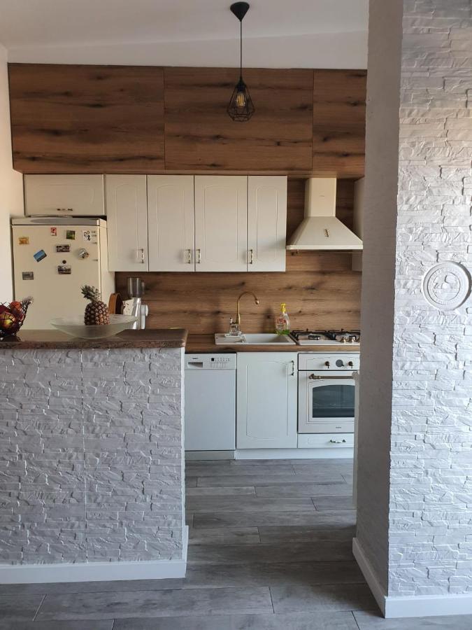 Apartment Sara Umag Ngoại thất bức ảnh