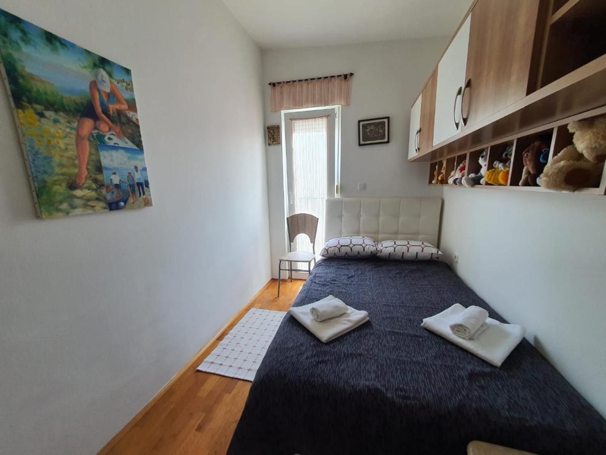 Apartment Sara Umag Ngoại thất bức ảnh