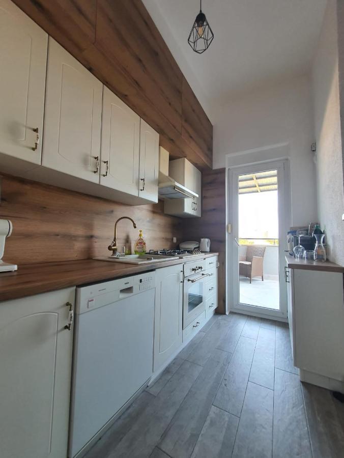 Apartment Sara Umag Ngoại thất bức ảnh